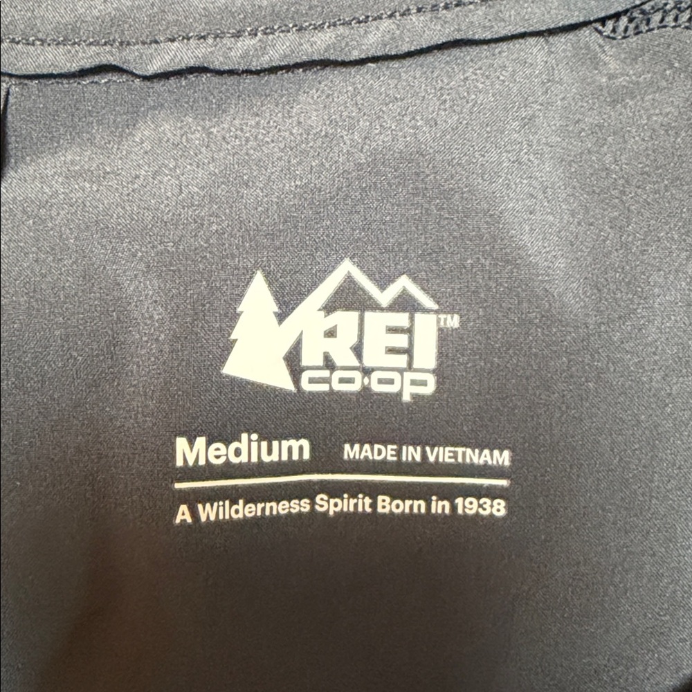 REI Savanna Trails Dress in Black - Picture 5 of 5